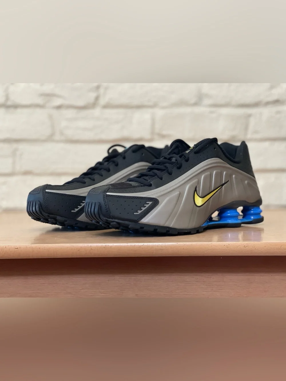 Nike Shox R4 Shoes 